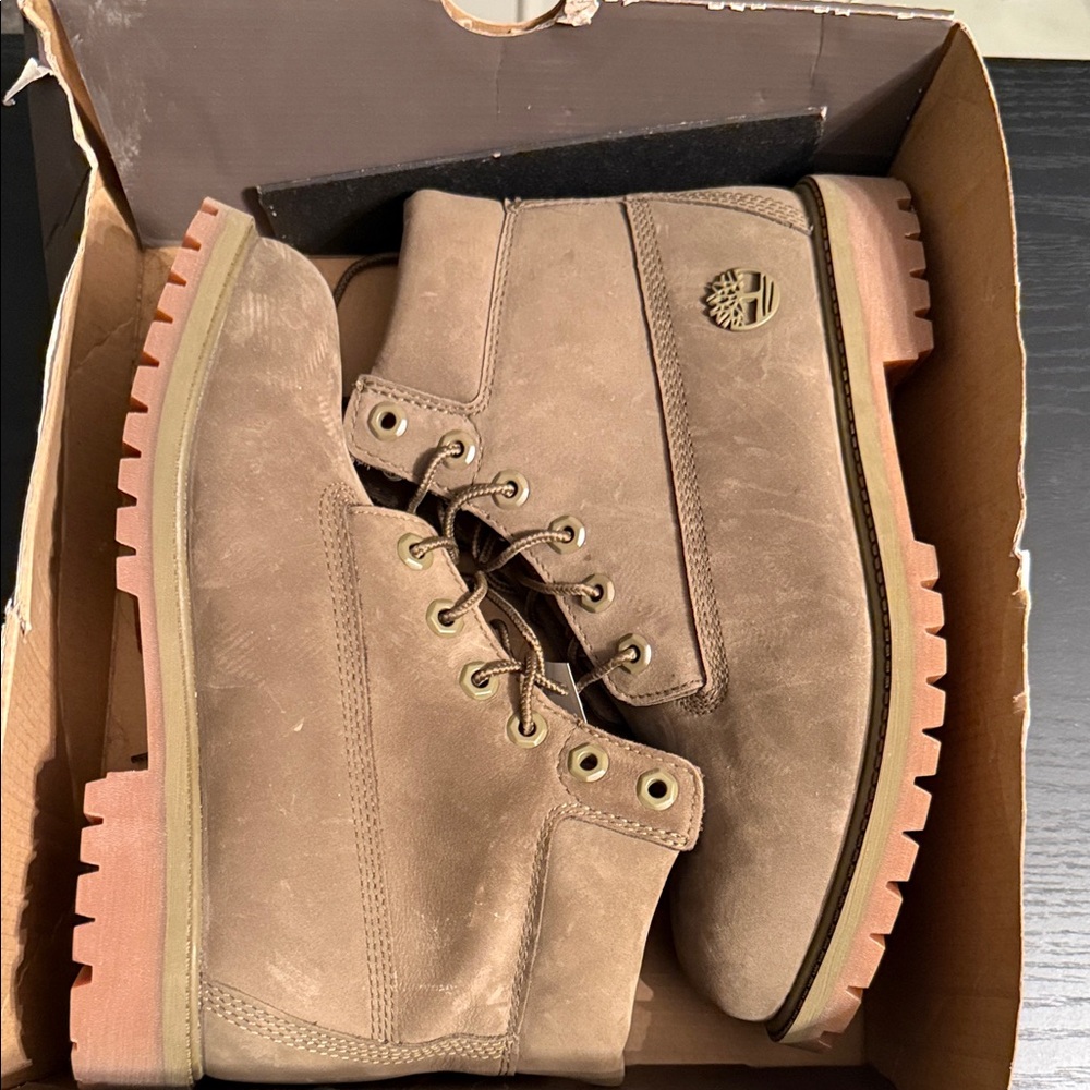 Timberland Men's Tan Lace-Up Boots